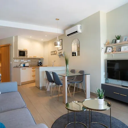 La Colina Apartment *